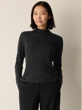 Eileen Fisher Superfine Merino Turtleneck Top Regenerative Wool sz XXS CHARCOAL